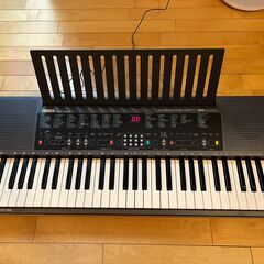 中古：YAMAHA キーボード　PSR300