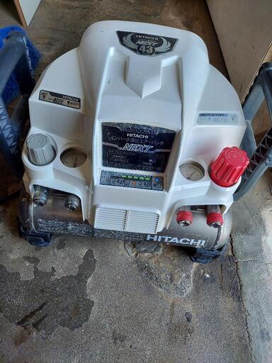日立　HITACHI PA2000VHエアコンプレッサー