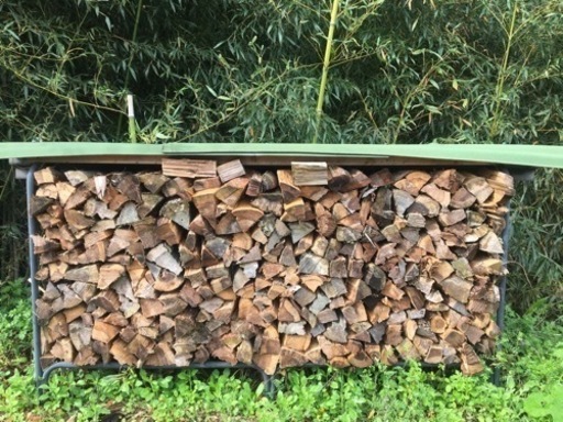 薪　針葉樹(杉,檜)薪棚いっぱい約300〜400kg