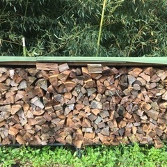 薪　針葉樹(杉,檜)薪棚いっぱい約300〜400kg