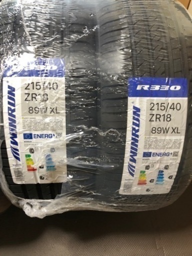 日本未入荷 215 新品未使用 40 4本 ウィンラン winrun 18 タイヤ