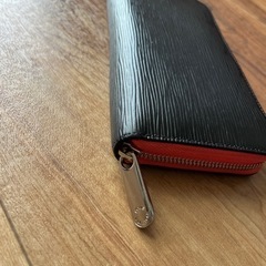 値下げしました❗️　ルイヴィトン　エピ　ジッピーウォレット長財布　ブラック×コライユ