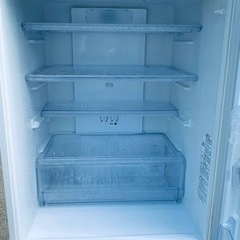 1737番 AQUA✨冷凍冷蔵庫✨AQR-361B(W)‼️