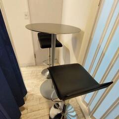 値引き中)Cassina アリアスラウンドテーブルおよびハイチェア(無メーカー)