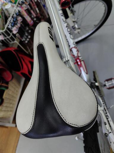マウンテンバイク】ルイガノ LGS FIVE入荷しました(^.^) - YouTube 