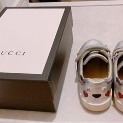 GUCCIチルドレン　スニーカー