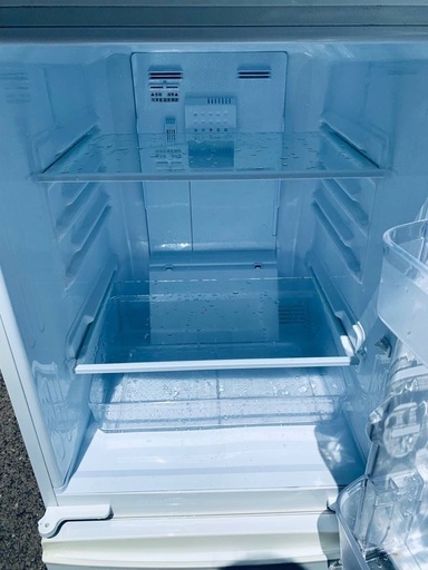 ♦️EJ1865番 SHARPノンフロン冷凍冷蔵庫 【2013年製】