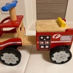 子ども用木の車