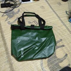緑色の袋
