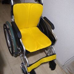 自走式アルミ製車イス　（中古美品）　ケアテックジャパン