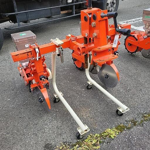 さばける号 トラクター用 目皿式播種機 2連