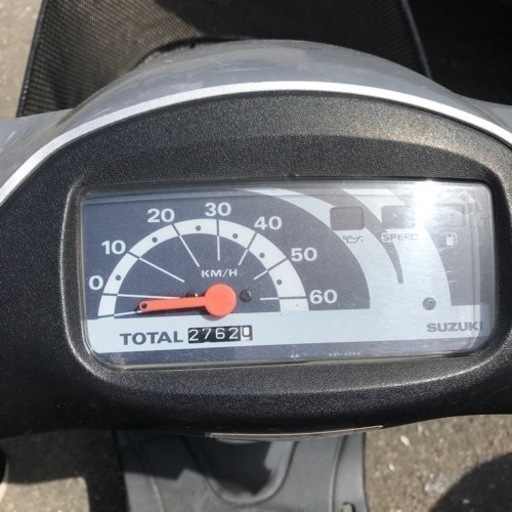 SUZUKI レッツ2 銀色　2サイクル　原付メットインスクーター　50cc