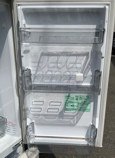 【RKGRE-142】特価！三菱/168L 2ドア冷凍冷蔵庫/MR-P17G-W/中古品/2022年製/当社より近隣無料配達！