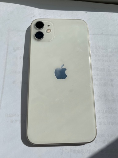 iPhone 11 ホワイト 64 GB SIMフリー