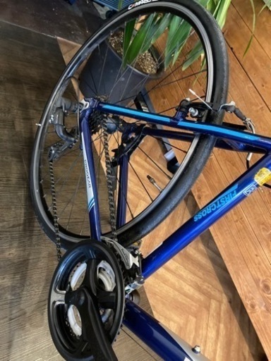 前後タイヤ・チューブ新品！PROGEAR】3×7速 700×28cクロスバイク ブルー