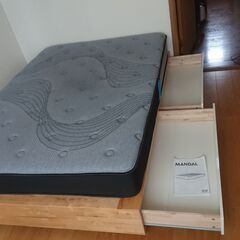 IKEA MANDAL ダブルベッド double bed