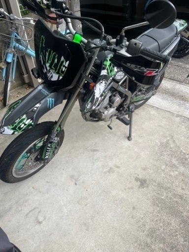 dトラッカー125