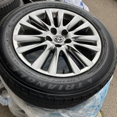 ハリアー　純正タイヤ