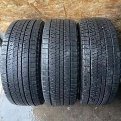 バリ山　BRIDGESTONE ブリヂストン　ブリジストン　VRX2 235/45R18 スタッドレス タイヤ　2019年製　3本　18インチ