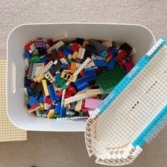 【終了】レゴブロックたくさん