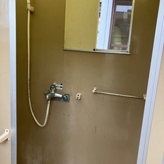 【決まりました】中古シャワールーム（プレハブ・コンテナ）