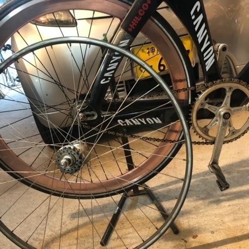カーボンフレーム　ノーブランドピストバイク現在予定者が決まりました