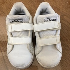 adidas子供用スニーカー　14センチ