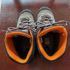 登山靴ザンバラヤン、パスピオ