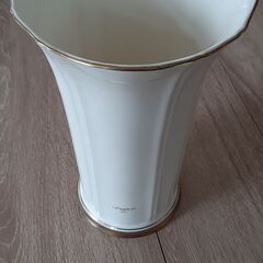 ungaro　花瓶