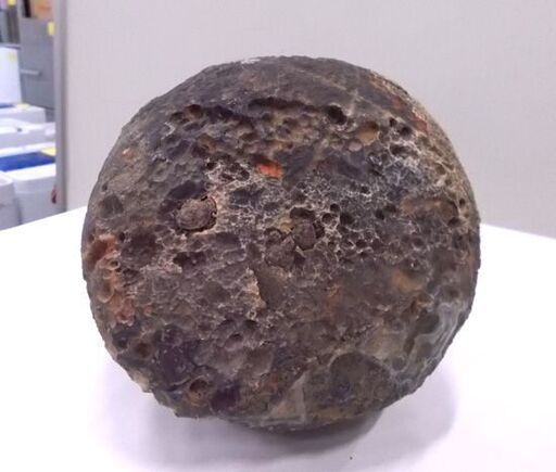 トレジャーメノウ 約2.0kg 幅13cm 原石 アゲート パワーストーン 風水 