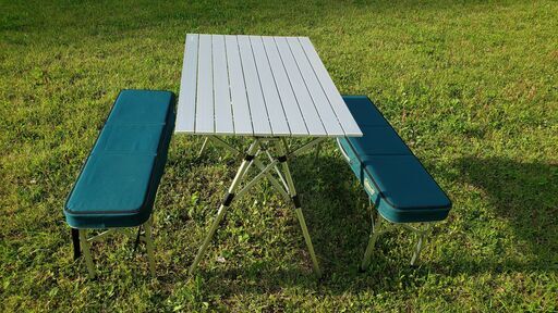 折りたたみ式キャンプテーブル Foldable camping table