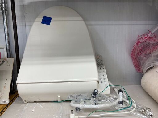 ☆中古￥10,800！【会員価格￥9,800】TOSHIBA　温水洗浄便座（家庭用）　2022年製　SCS-T160型　【BD085】