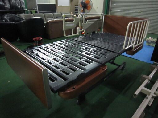 【中古】　介護ベッド　パラマウントベッド  楽匠　3モーター