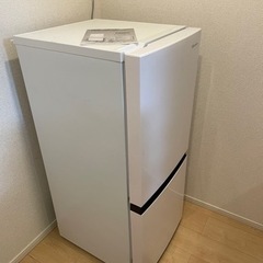 【ネット決済】ハイセンス冷蔵庫　HRD1303　２年間使用