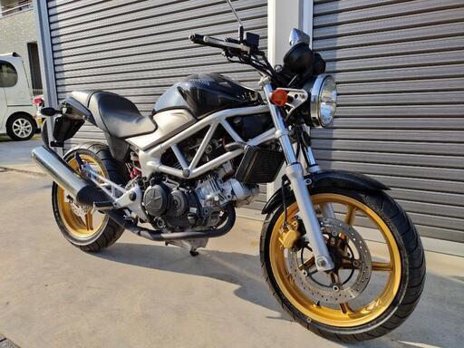 ホンダ VTR250 車体綺麗