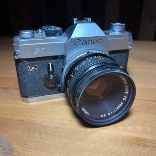 Canon FTb フィルム一眼レフカメラ　50mmレンズ付き