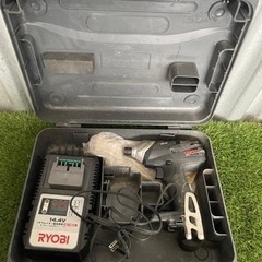 リョービのインパクトドライバーBID-1406と充電器のセット