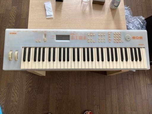 シンセサイザー　YAMAHA