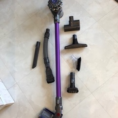 ダイソン　dyson V6 trigger 掃除機　充電器・アタ...