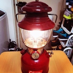 バーガンディランタンColeman 200a(1962年3月)