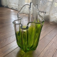 レトロな花瓶　吹きガラス