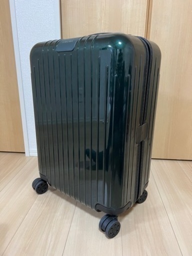 RIMOWA ESSENTIAL LITE CABIN グロスグリーン