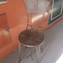 鉄の椅子　モロッコの椅子　錆加工