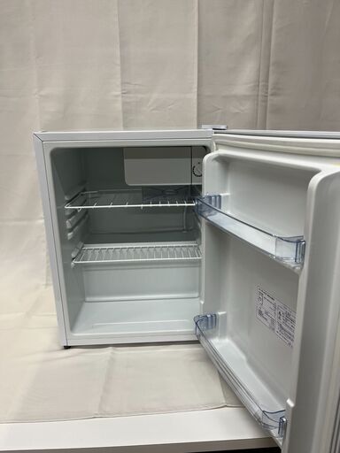 【北見市発】ジーマックス 1ドア冷蔵庫 ZR-70 2017年製 ホワイト 63L【新生活応援】 (E1541nxY)