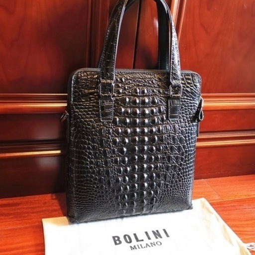 新品未使用『BOLINI MILANO』イタリア　ミラノ発　本革型押し