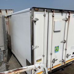 福岡発　2ｔコンテナ　両側横スライドドア付　鍵付　換気口付　その他多数コンテナ有　お値段交渉有 福岡発 2tコンテナ 両側横スライドドア付 鍵付 換気口付 その他多数