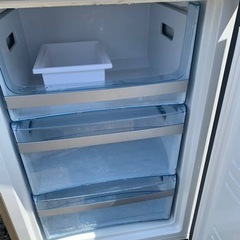 ET1927番⭐️ 305L⭐️ハイアール冷凍冷蔵庫⭐️