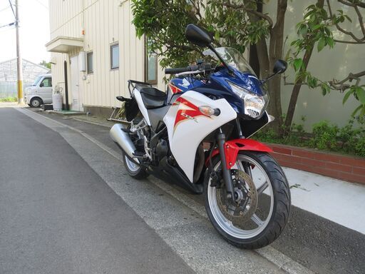 ホンダ CBR250R 実働中古美車 タイヤ前後新品交換済み バッテリーフル