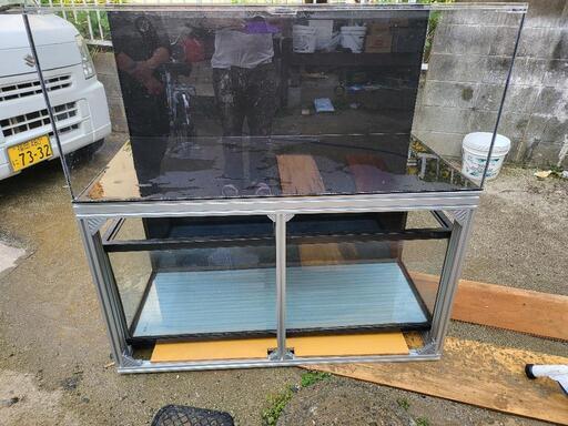 1200水槽新古品❤︎120cm水槽2セットと専用台になります。