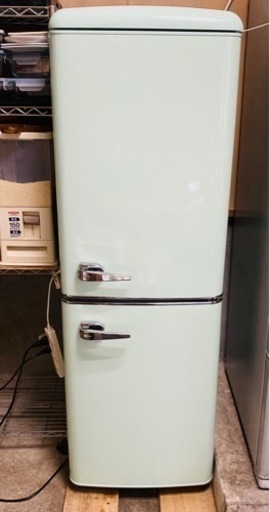 【2020年製　レトロスタイル冷蔵庫130L】アイリスオーヤマ
